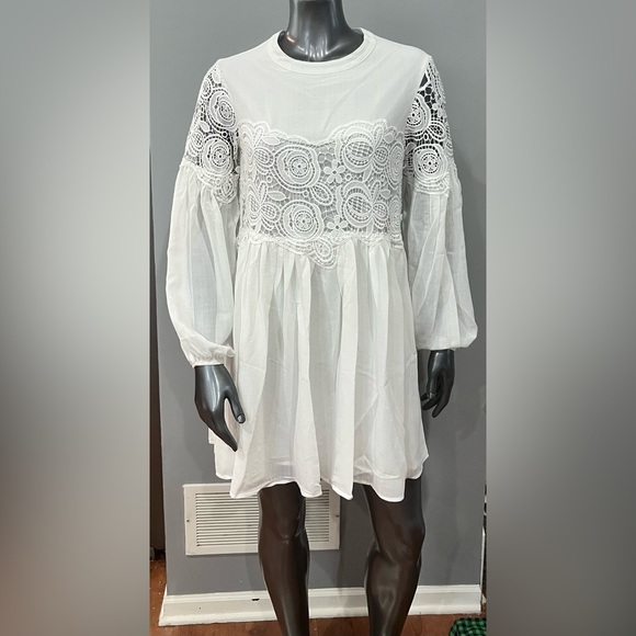 NWT Endless Rose Lace Inset Long Sleeve Shift Dress - Picture 2 of 10